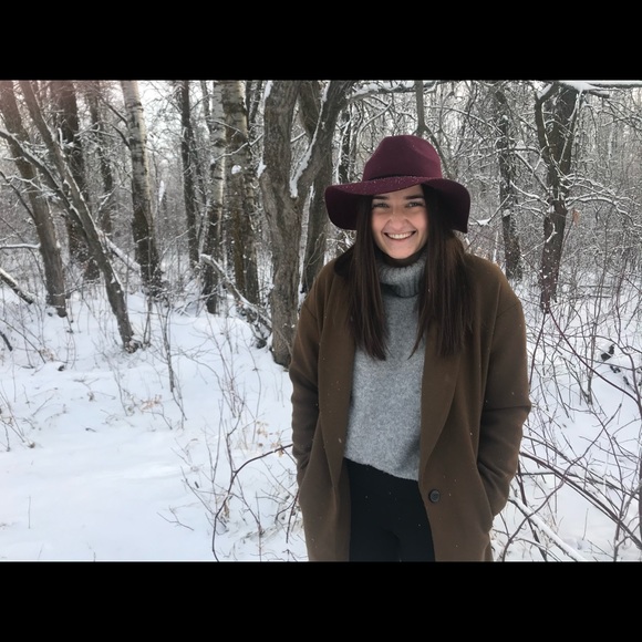 Meet your Posher, Brady - Picture 1 of 1